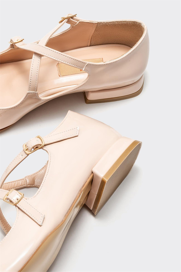 Naturel kadın düz ayakkabı, günlük kullanım için - Elle Shoes
