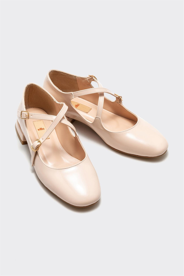 Naturel kadın düz ayakkabı, günlük kullanım için - Elle Shoes