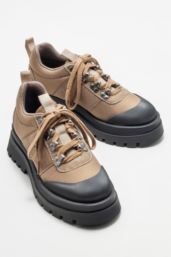 Naturel düz kadın ayakkabı, günlük kullanım için - Elle Shoes
