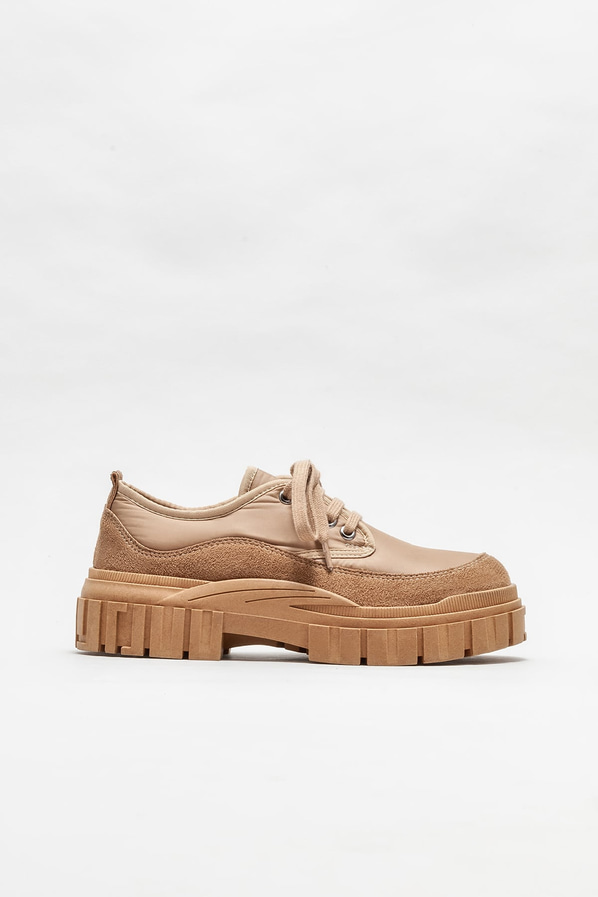 Naturel düz kadın ayakkabı, günlük kullanım için - Elle Shoes
