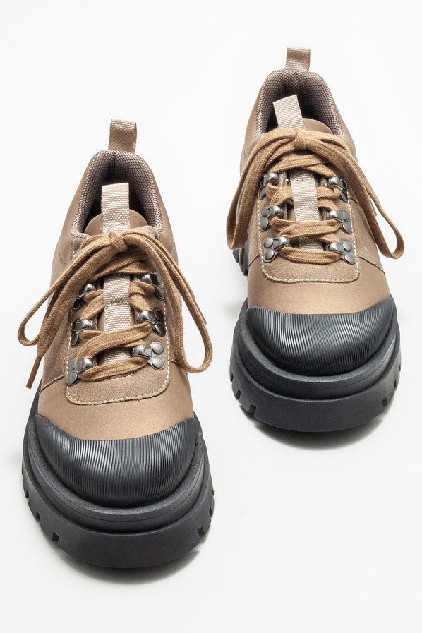 Naturel düz kadın ayakkabı, günlük kullanım için - Elle Shoes