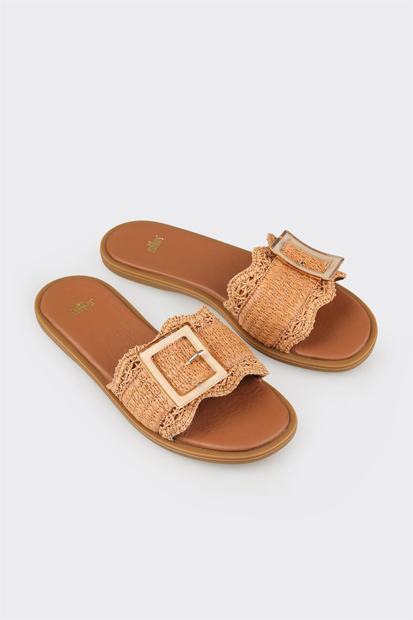 Naturel simli kadın düz terlik, rahat kullanım için - Elle Shoes