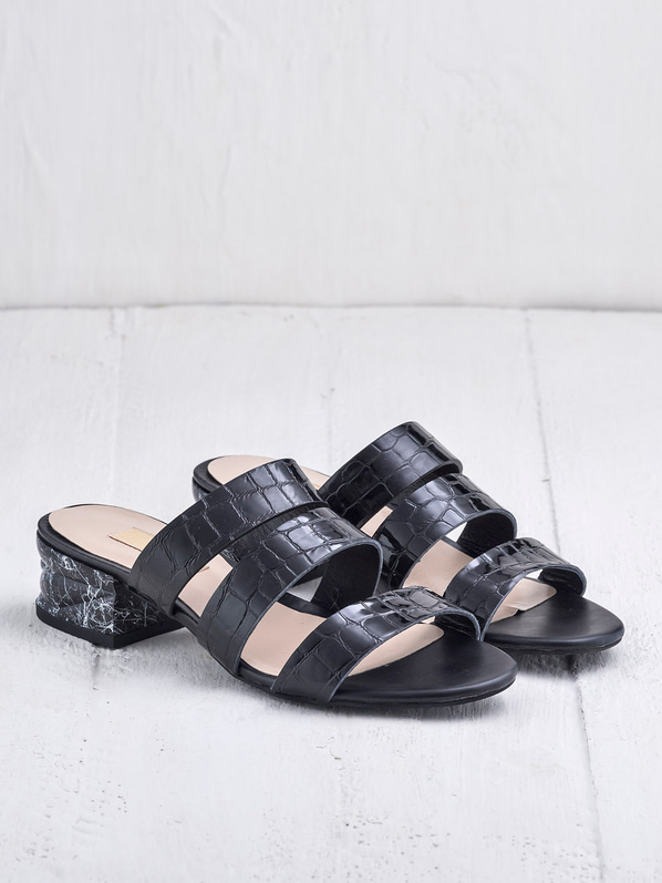 Siyah deri kadın düz terlik - Elle Shoes
