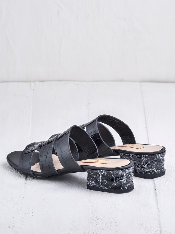 Siyah deri kadın düz terlik - Elle Shoes