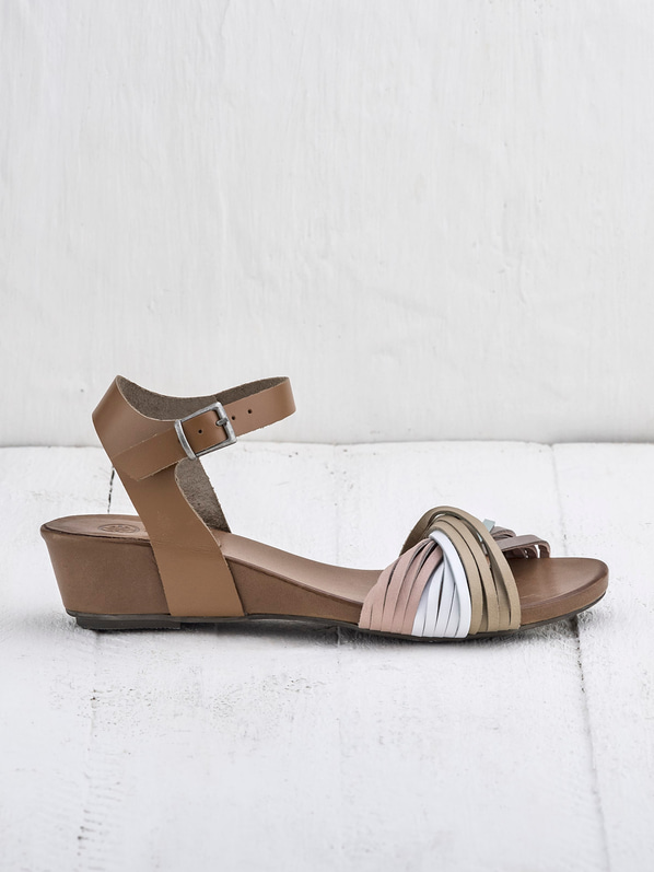 NOVVOO BAYAN SANDALET PASTEL