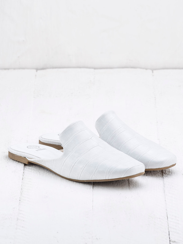 Beyaz kadın düz terlik - Elle Shoes