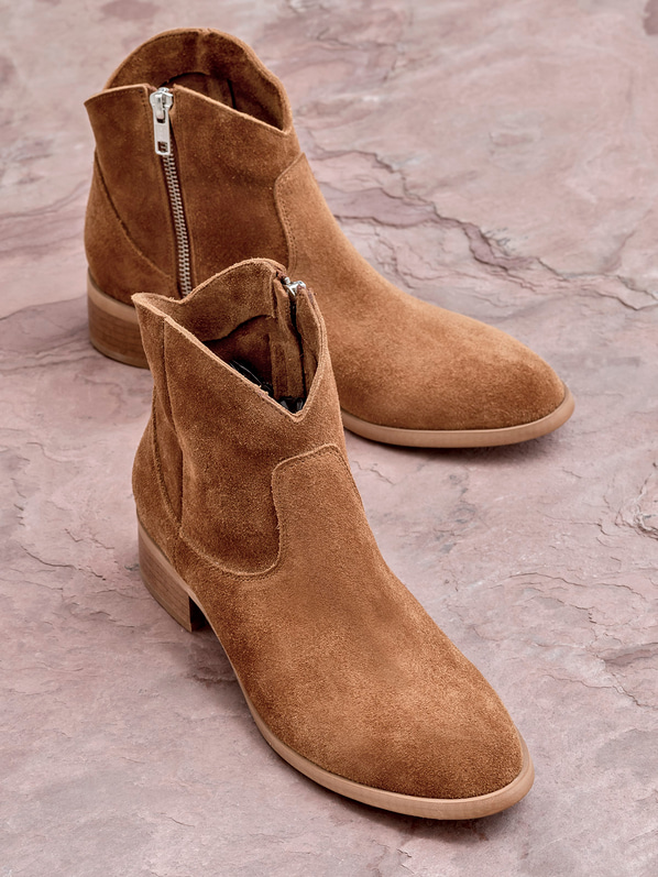 PIPPA BAYAN BOT TABA