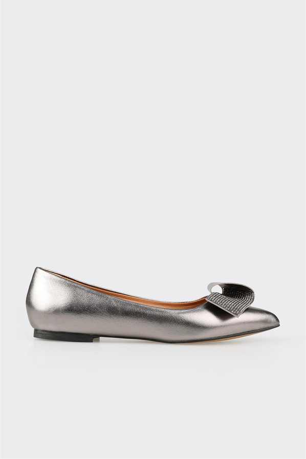 Platin deri kadın babet, günlük kullanım için - Elle Shoes