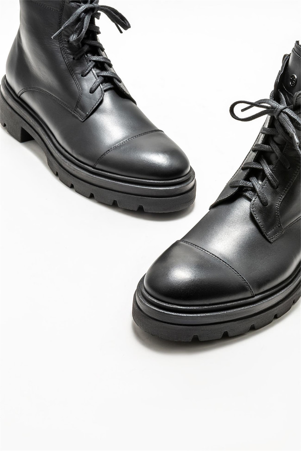 Siyah deri erkek günlük bot, rahat kullanım için - Elle Shoes