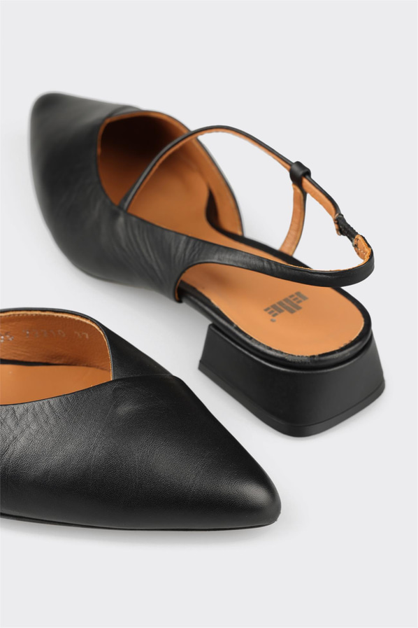 Siyah deri kadın düz ayakkabı, günlük kullanım için - Elle Shoes