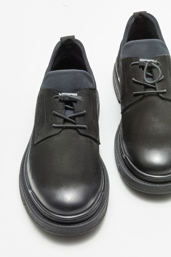 Siyah deri erkek günlük ayakkabı, günlük kullanım için - Elle Shoes