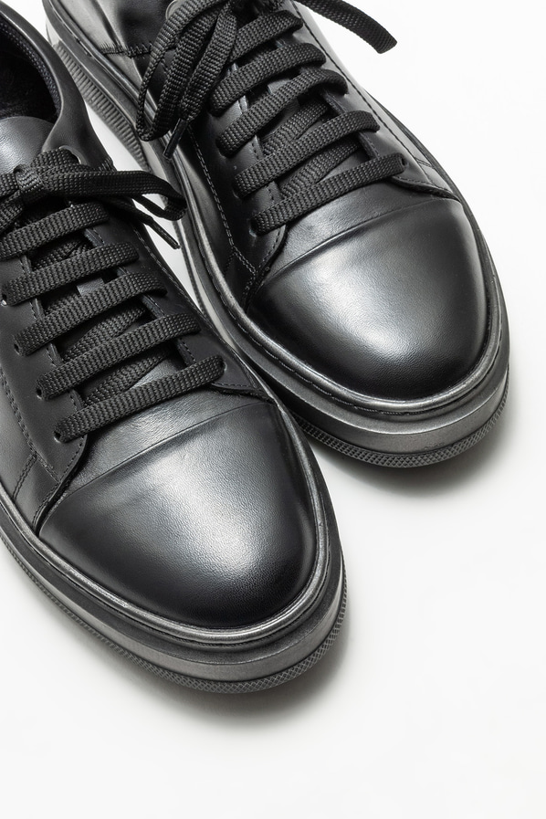Siyah deri erkek günlük ayakkabı, günlük kullanım için - Elle Shoes
