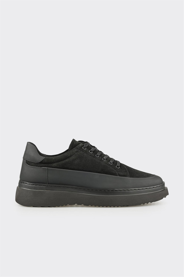 Siyah deri erkek günlük ayakkabı, rahat kullanım için - Elle Shoes