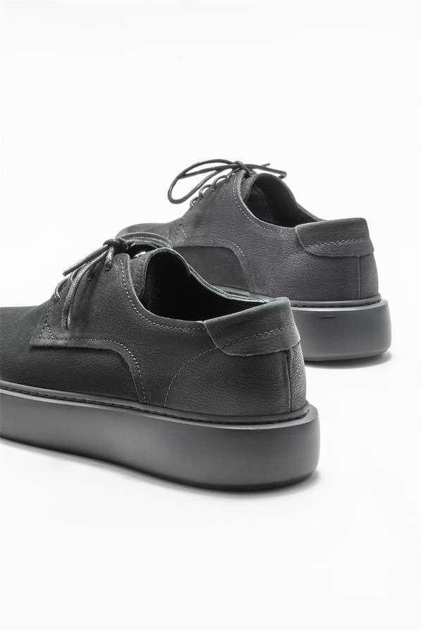 Siyah deri erkek günlük ayakkabı, günlük kullanım için - Elle Shoes