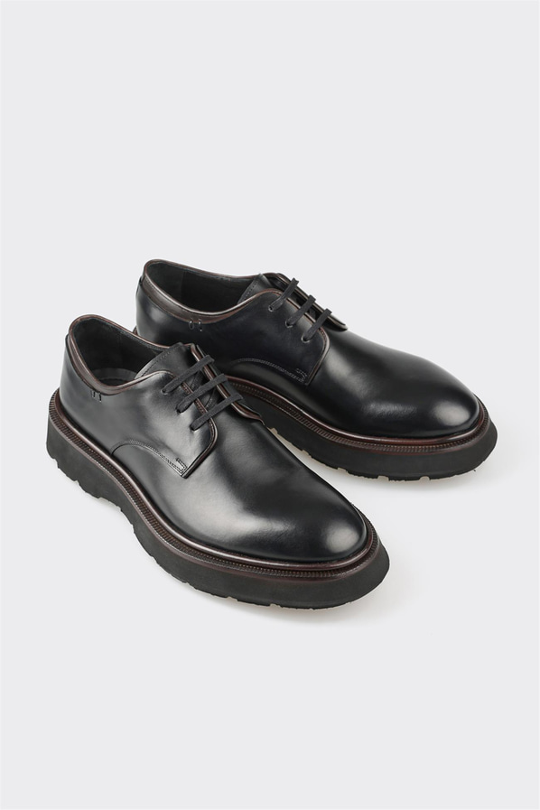 Siyah deri erkek günlük ayakkabı, ofis stili için - Elle Shoes