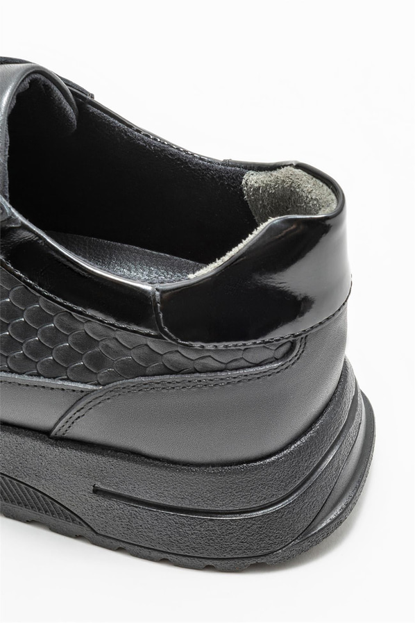 Siyah deri erkek günlük ayakkabı, günlük kullanım için - Elle Shoes
