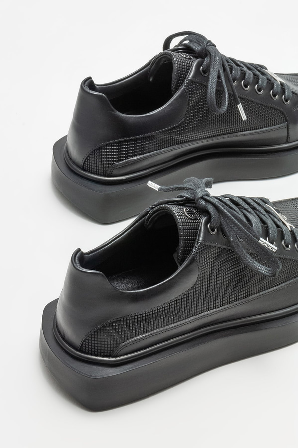 Siyah deri erkek günlük ayakkabı, günlük kullanım için - Elle Shoes