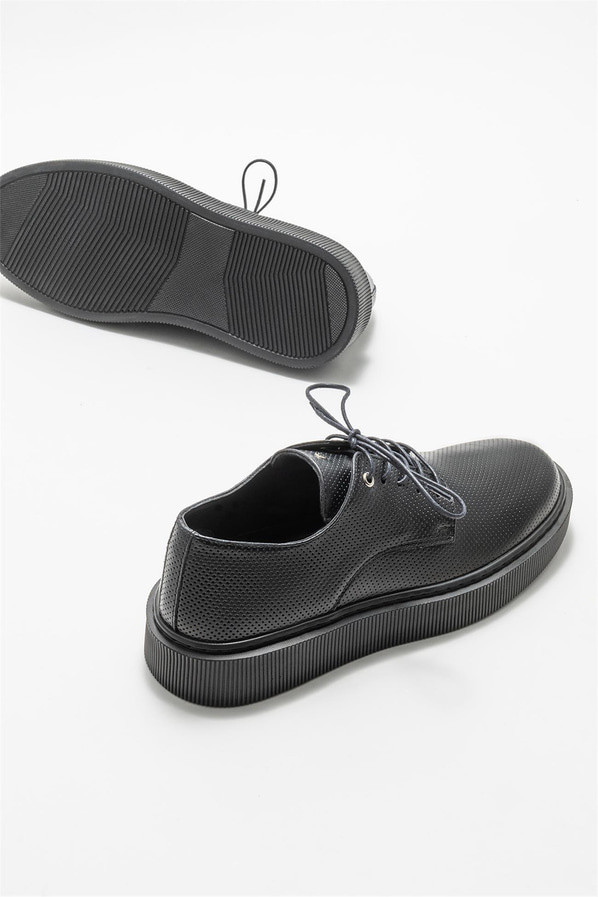 Siyah deri erkek günlük ayakkabı, günlük kullanım için - Elle Shoes