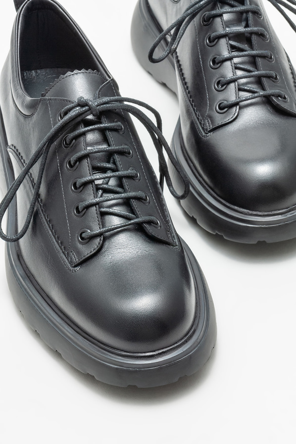 Siyah deri erkek günlük ayakkabı, günlük kullanım için - Elle Shoes