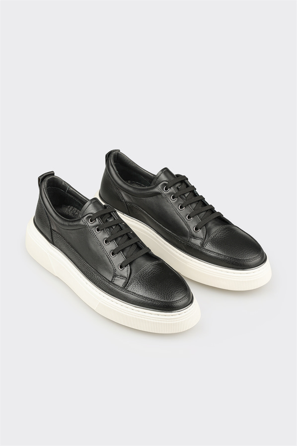 Siyah deri erkek günlük ayakkabı, günlük kullanım için - Elle Shoes