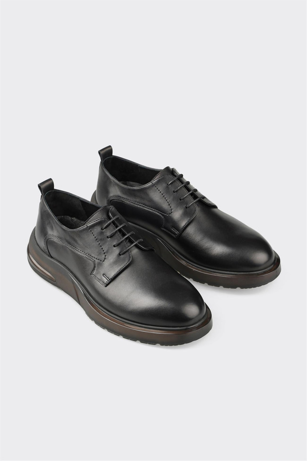 Siyah deri erkek günlük ayakkabı, rahat kullanım için - Elle Shoes