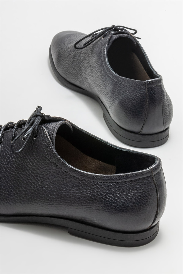 Siyah deri erkek günlük ayakkabı, günlük kullanım için - Elle Shoes