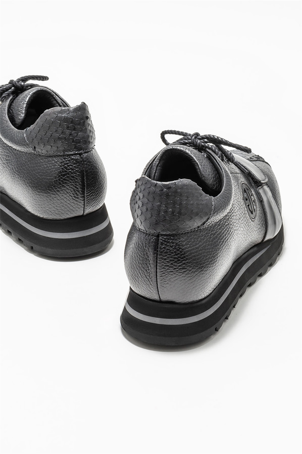 Siyah deri erkek günlük ayakkabı, günlük kullanım için - Elle Shoes