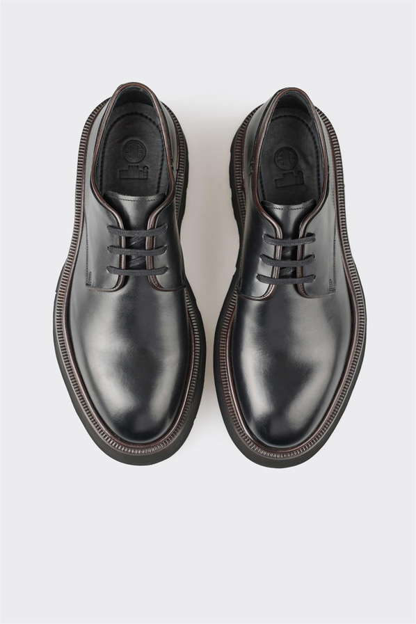 Siyah deri erkek günlük ayakkabı, ofis stili için - Elle Shoes