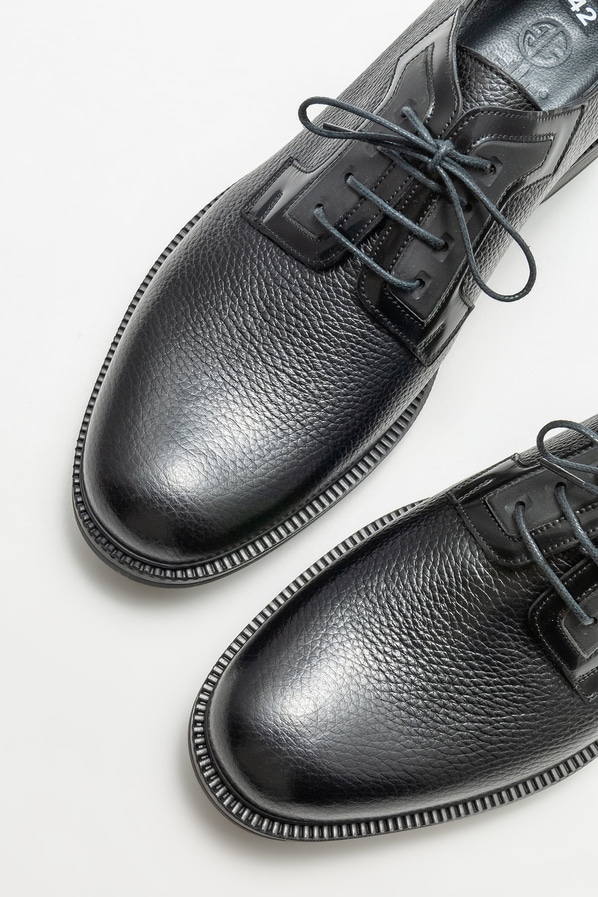 Siyah deri erkek günlük ayakkabı, günlük kullanım için - Elle Shoes
