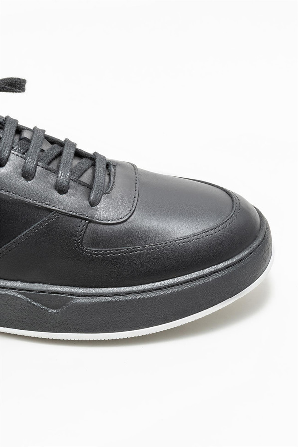 Siyah deri erkek günlük ayakkabı, günlük kullanım için - Elle Shoes