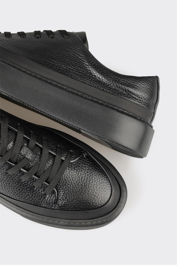 Siyah deri erkek günlük ayakkabı, günlük kullanım için - Elle Shoes