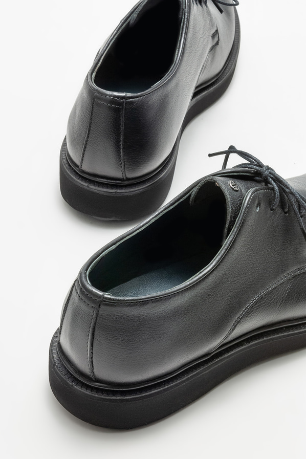 Siyah deri erkek günlük ayakkabı, günlük kullanım için - Elle Shoes
