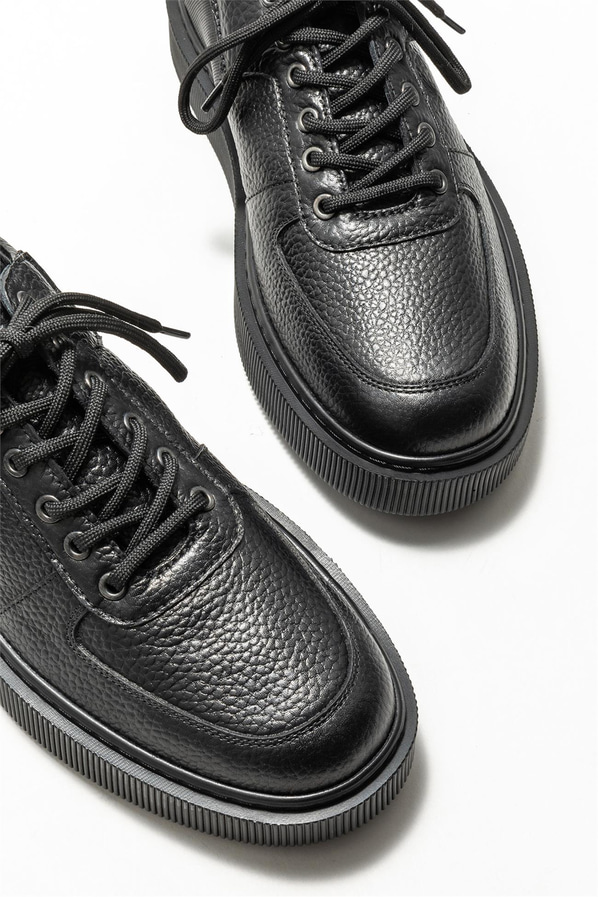 Siyah deri erkek günlük ayakkabı, günlük kullanım için - Elle Shoes