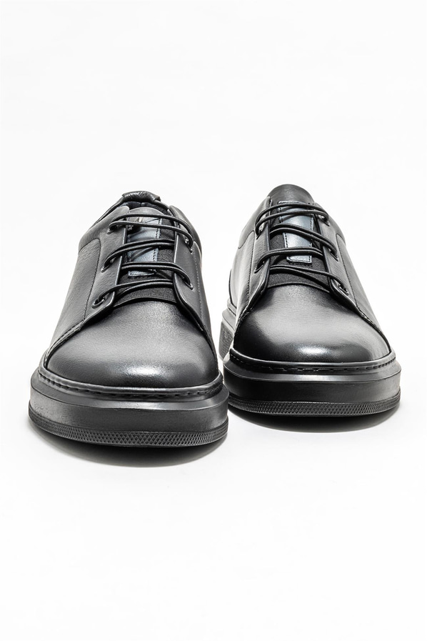 Siyah deri erkek günlük ayakkabı, ofis stili için - Elle Shoes