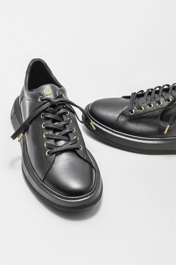 Siyah deri erkek günlük ayakkabı, günlük kullanım için - Elle Shoes