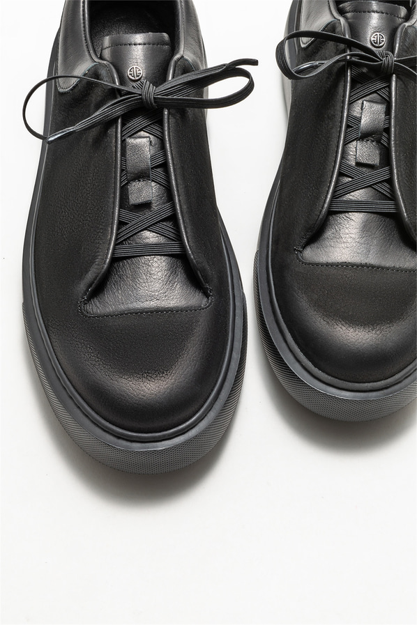Siyah deri erkek günlük ayakkabı, günlük kullanım için - Elle Shoes