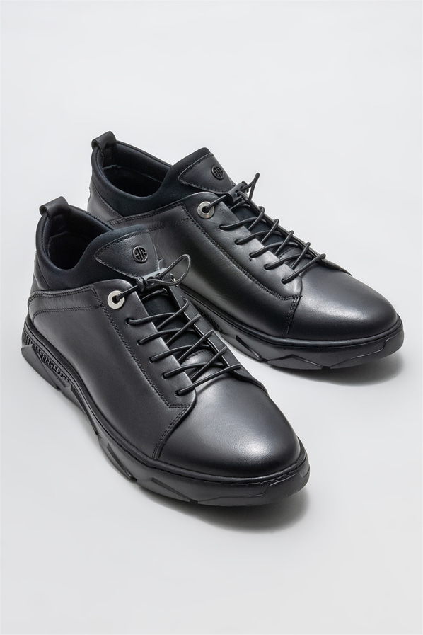 Siyah deri erkek günlük ayakkabı, günlük kullanım için - Elle Shoes