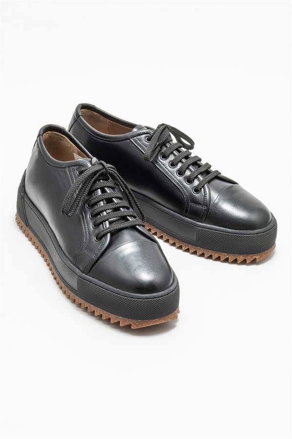 Siyah deri erkek günlük ayakkabı, günlük kullanım için - Elle Shoes