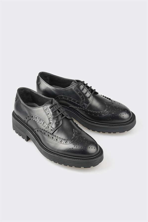 Siyah deri kalın tabanlı erkek günlük ayakkabı, günlük kullanım için - Elle Shoes