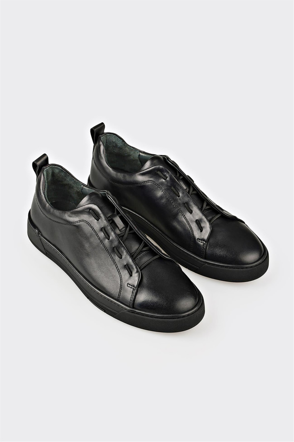 Siyah deri erkek günlük ayakkabı, günlük kullanım için - Elle Shoes