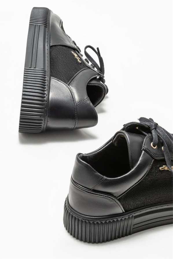 Siyah deri erkek günlük ayakkabı, günlük kullanım için - Elle Shoes