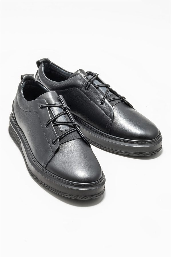 Siyah deri erkek günlük ayakkabı, günlük kullanım için - Elle Shoes
