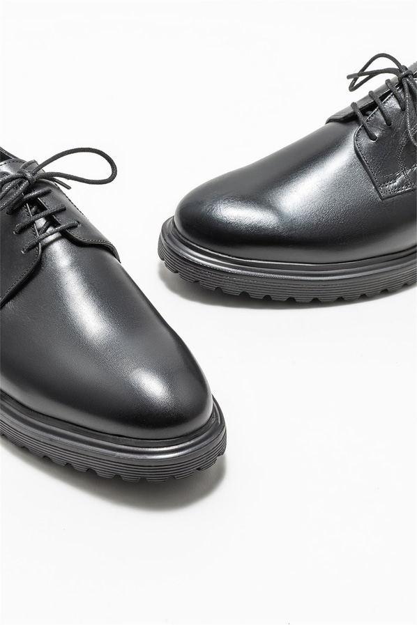 Siyah deri erkek günlük ayakkabı, günlük kullanım için - Elle Shoes