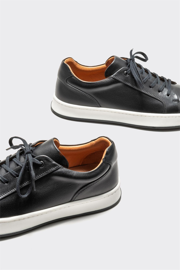 Siyah deri erkek günlük ayakkabı, günlük kullanım için - Elle Shoes