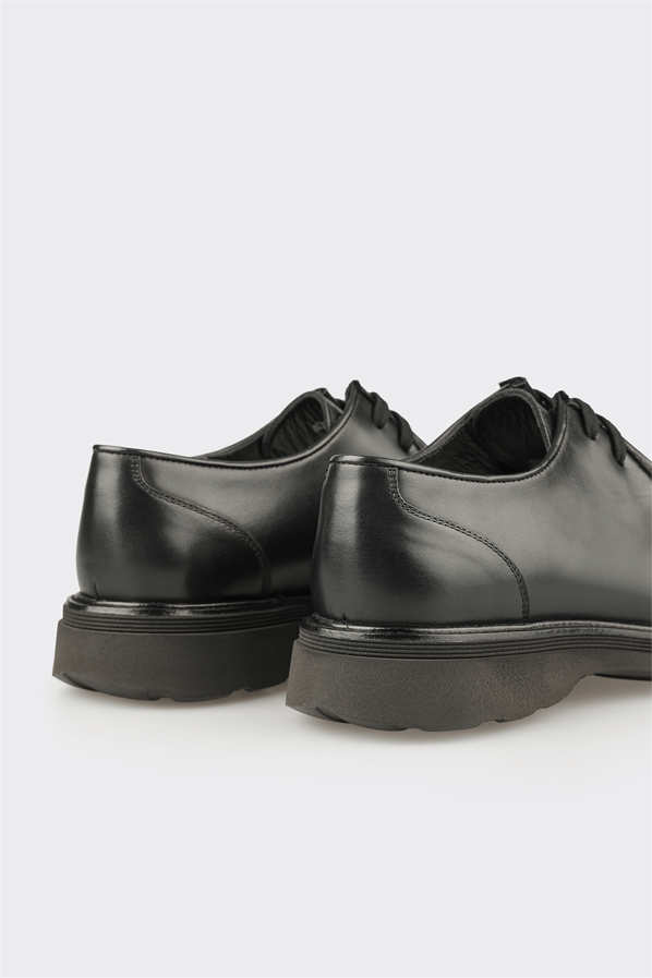 Siyah deri erkek günlük ayakkabı, günlük kullanım için - Elle Shoes