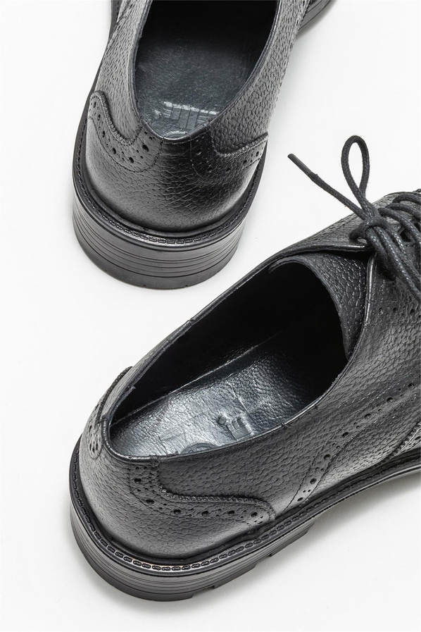 Siyah deri erkek günlük ayakkabı, günlük kullanım için - Elle Shoes