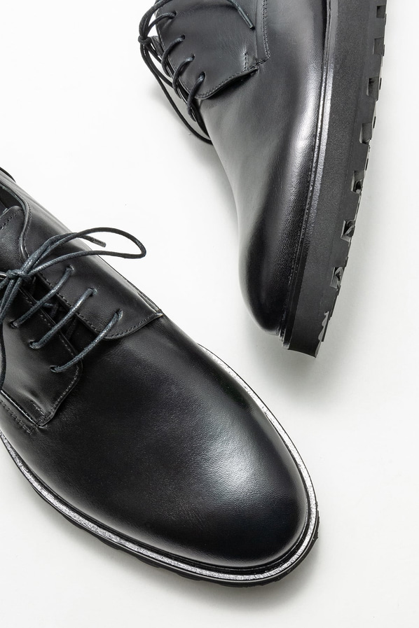 Siyah deri erkek günlük ayakkabı, günlük kullanım için - Elle Shoes