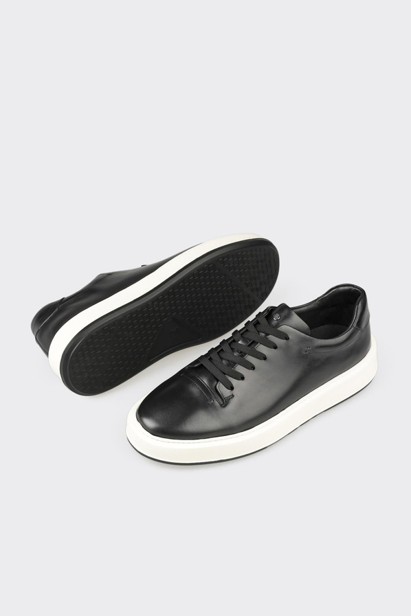 Siyah deri erkek günlük ayakkabı, günlük kullanım için - Elle Shoes