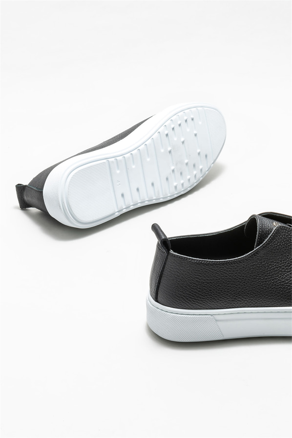 Siyah deri erkek günlük ayakkabı, günlük kullanım için - Elle Shoes