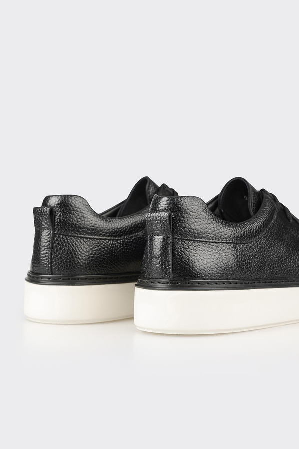 Siyah deri erkek günlük ayakkabı, günlük kullanım için - Elle Shoes